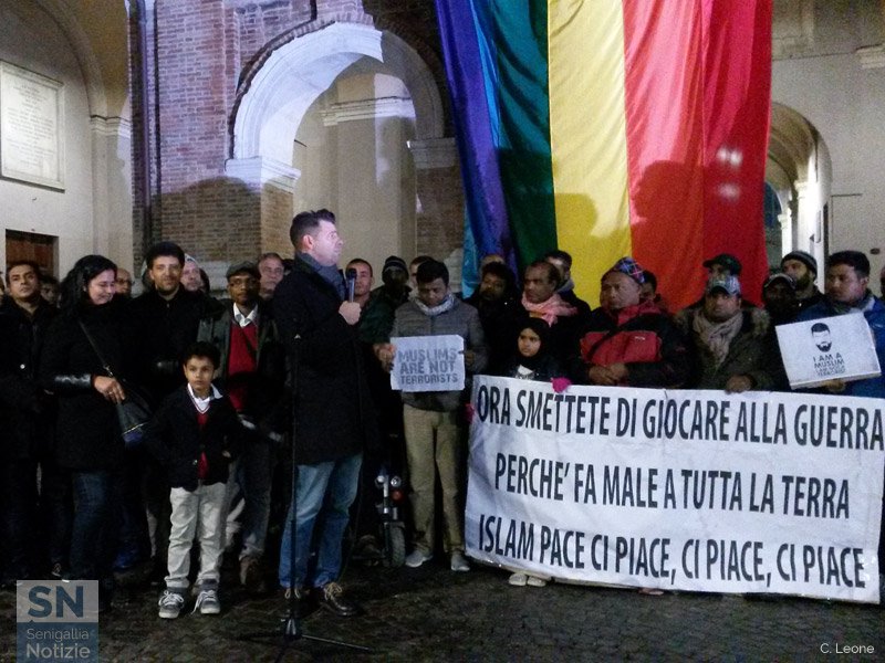 Manifestazione contro il terrorismo a Senigallia