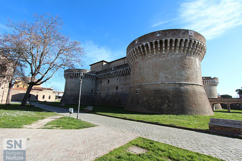 08/03/2016 - La Rocca domina
