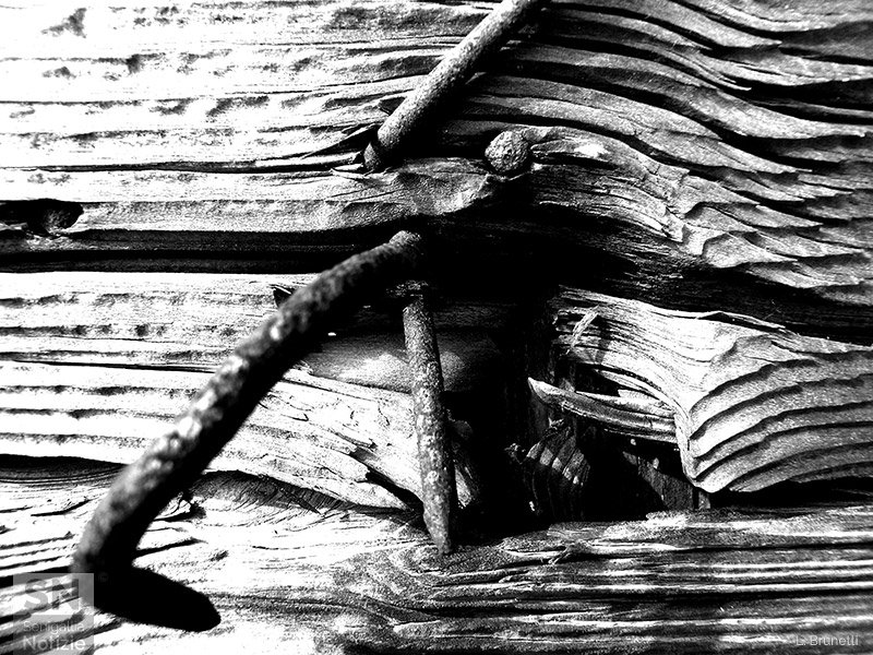 21/03/2016 - Vecchi chiodi