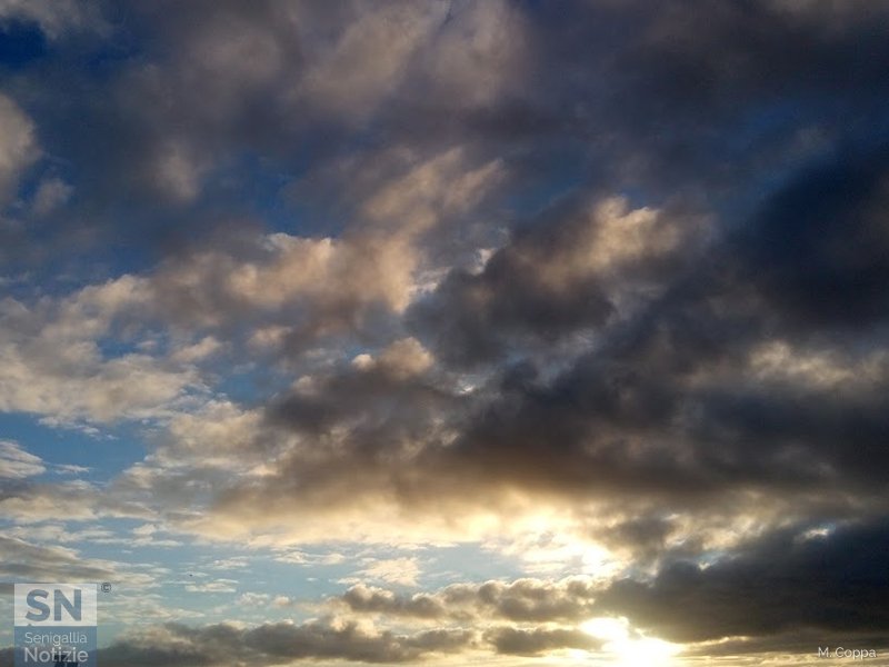 23/03/2017 - Oltre le nubi