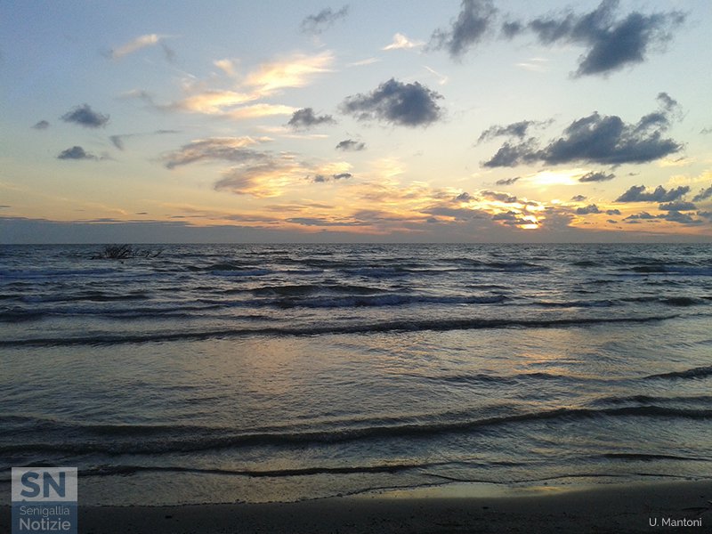 31/03/2017 - Alba sul mare