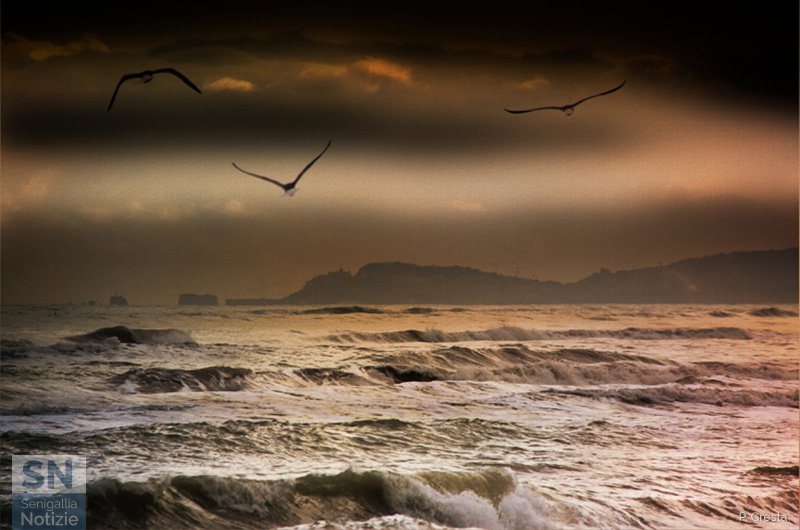 02/03/2018 - In volo su un paesaggio marino