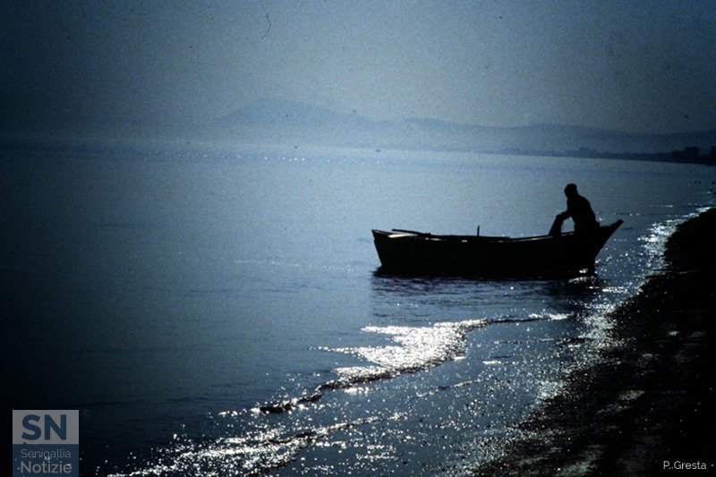 21/03/2018 - Batana sul bagnasciuga