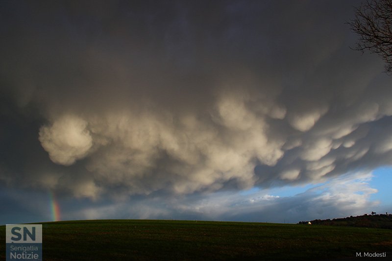 07/03/2020 - Lampo di colori