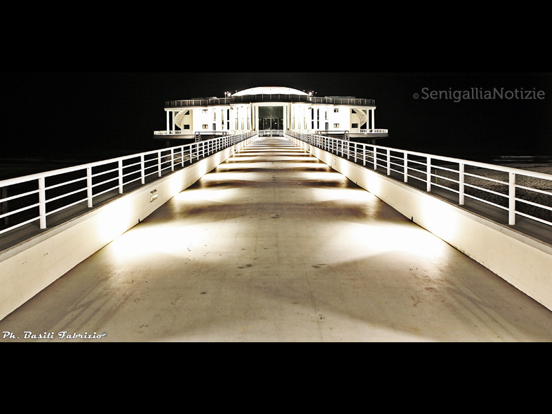 12/11/2014 - Le luci della Rotonda