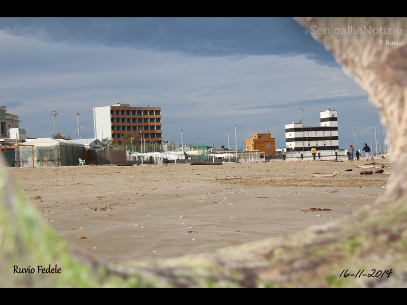 18/11/2014 - Il faro di Senigallia