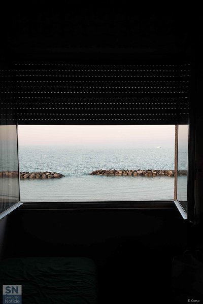 12/11/2016 - Vista mare