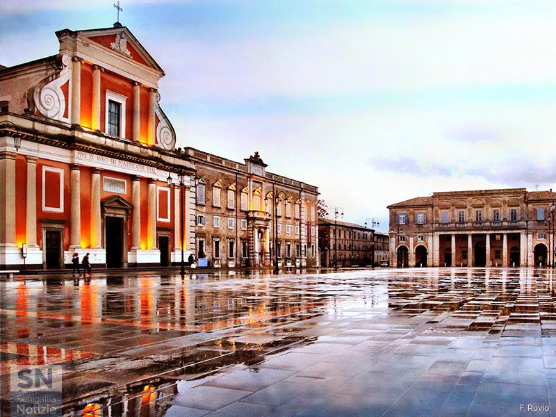 25/11/2018 - Riflessi dopo la pioggia