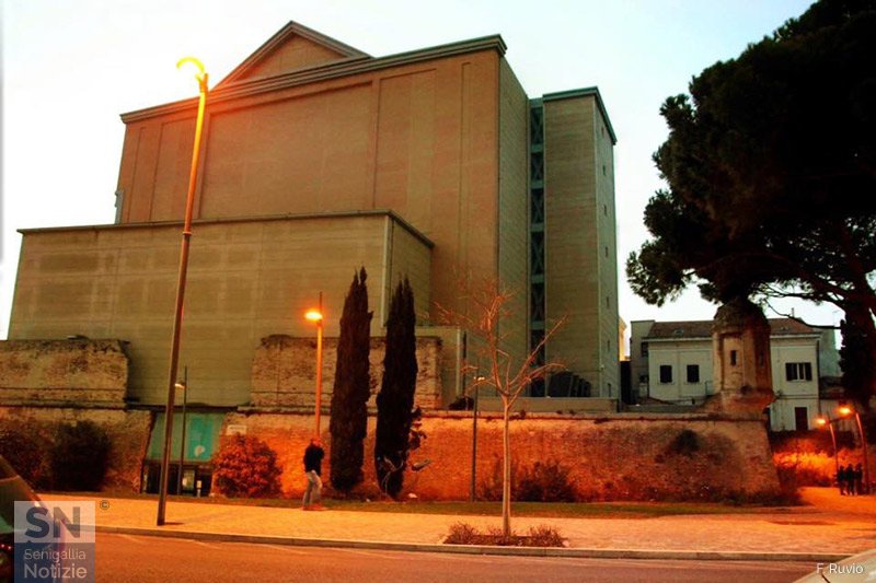 12/11/2019 - La Fenice da viale Leopardi