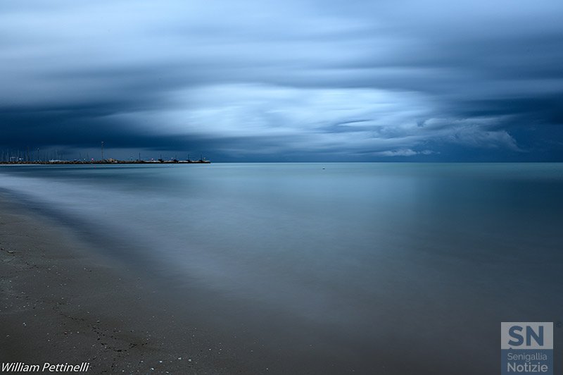 16/11/2019 - Grigio e blu