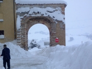 Strade di Arcevia sepolte dalla neve