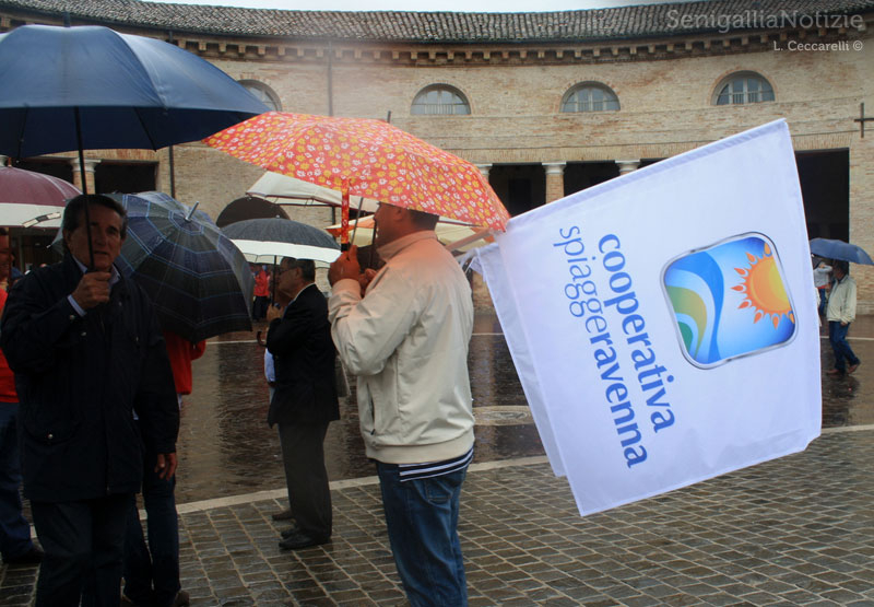 Bagnini manifestanti dell'Onda Rossa