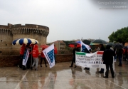 Il corteo anti-Bolkestein sfila a Senigallia
