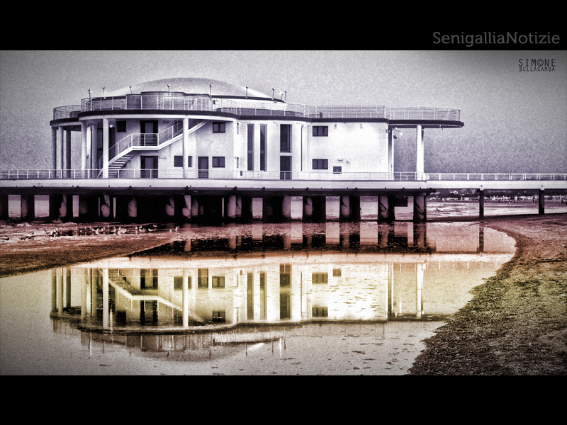 05/10/2013 - Rotonda riflessa