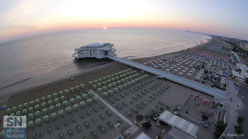23/10/2016 - Senigallia dall'alto: la Rotonda, l'alba, la spiaggia