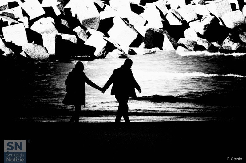 13/10/2018 - Mano nella mano