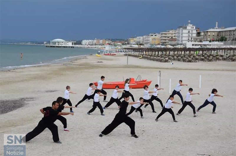 27/10/2018 - Kung-fu in spiaggia
