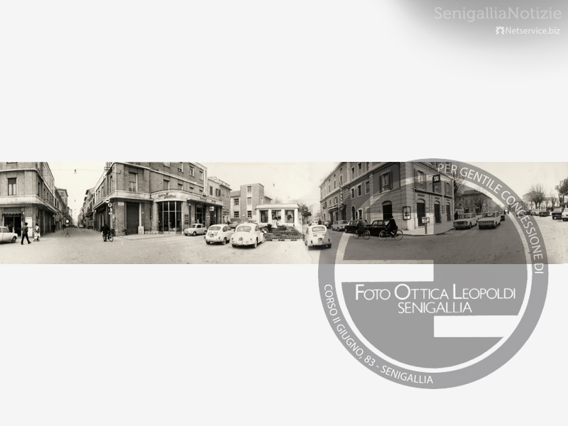 Piazza Saffi in bianco e nero - Leopoldi-1014