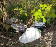 Rifiuti abbandonati a Marina di Montemarciano