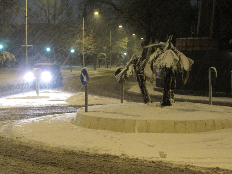 Rotatoria tra via Capanna e via D'Aquino