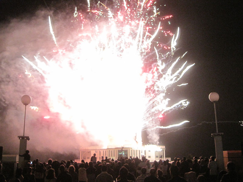 Lo spettacolo iniziale alla Rotonda