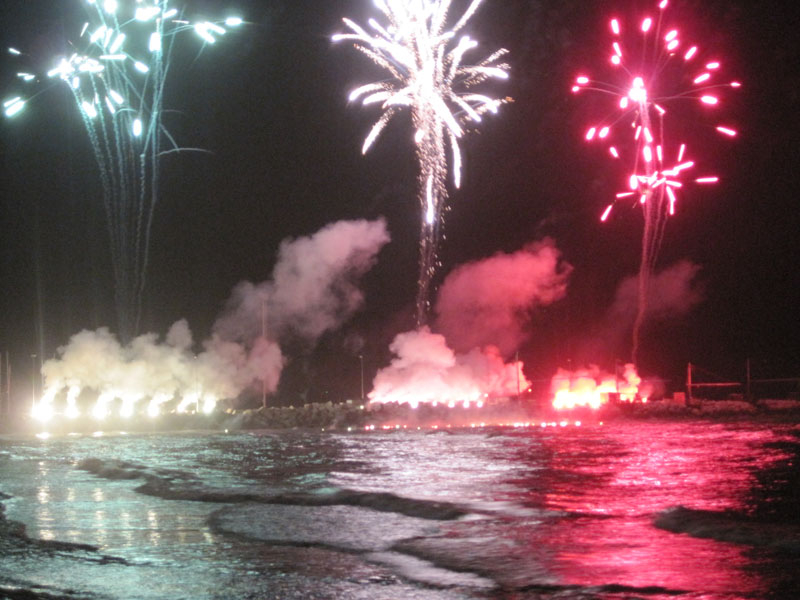 I fuochi artificiali in gara dell'azienda Piros