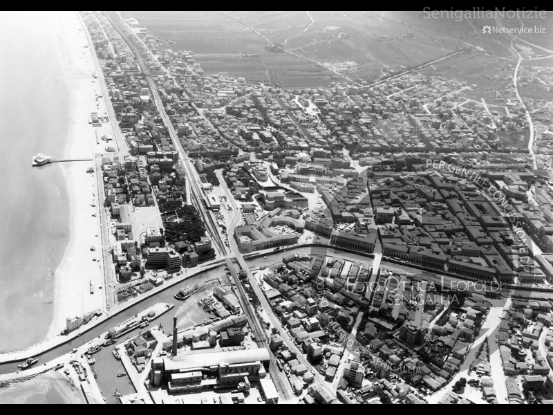 Senigallia e il lungomare visti dall'alto - Leopoldi-2272