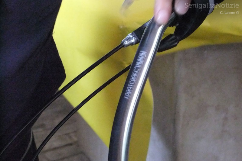 La punzonatura delle biciclette grazie alla Ciclofficina