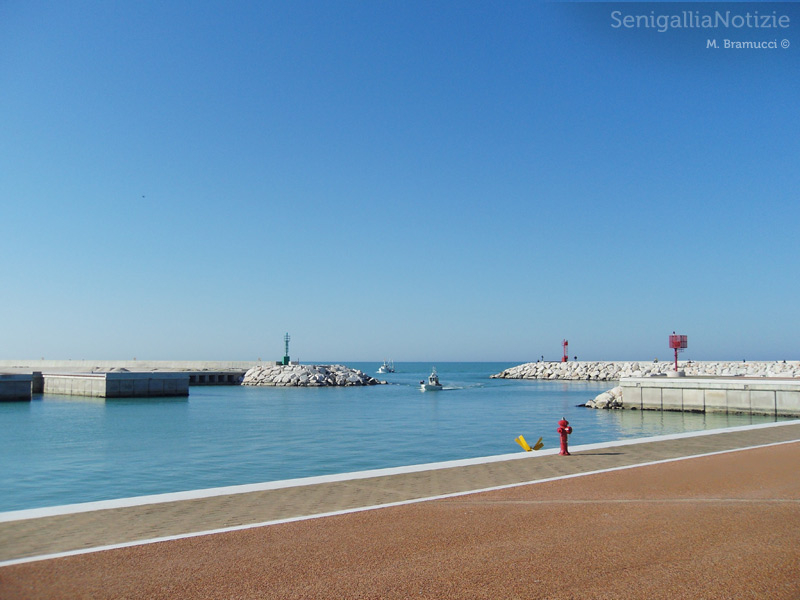 09/09/2012 - L'ingresso del porto di Senigallia