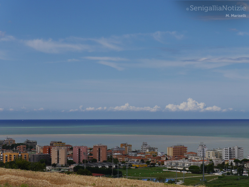 10/09/2014 - Senigallia, i suoi palazzi ed il suo mare visti dalla collina