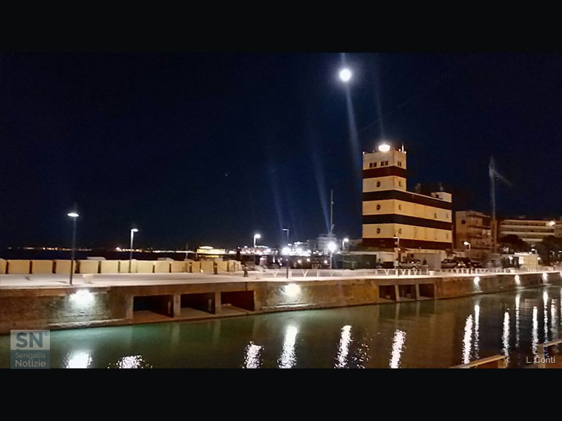 14/09/2015 - Il faro di Senigallia