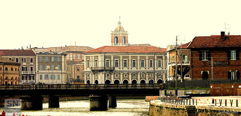 15/09/2015 - Il Misa ed il centro storico di Senigallia
