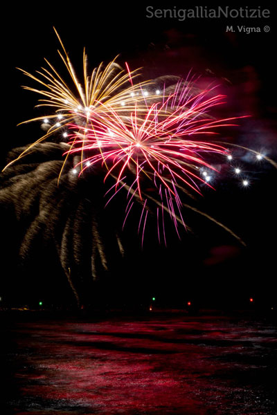 Spettacolo pirotecnico sul mare 2013 a Senigallia