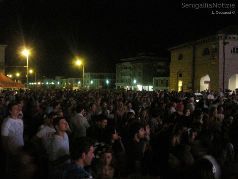 Il pubblico al Foro Annonario di Senigallia
