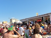 Parte la diretta pomeridiana dalla spiaggia di Senigallia