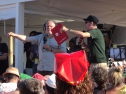 Inizia la diretta pomeridiana di Caterpillar dai Bagni 72 di Senigallia