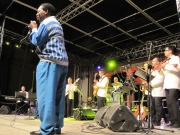 Lloyd Price durante il suo concerto al Summer Jamboree 2011