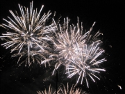 Fuochi d\'artificio sul mare