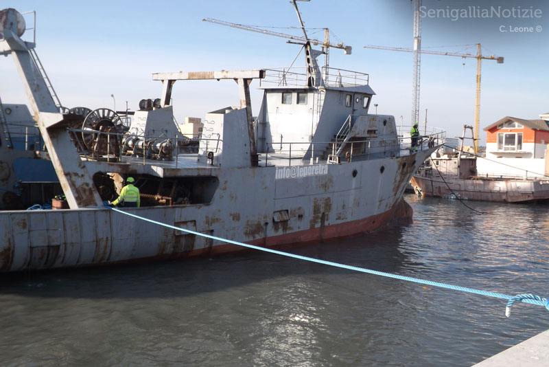 Le cime trattengono la nave