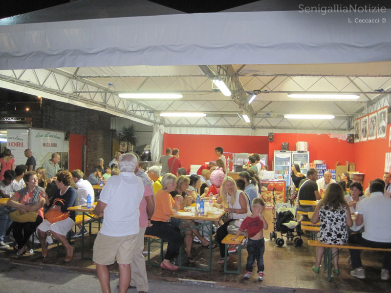 Stand gastronomico alla Fiera Campionaria di Senigallia
