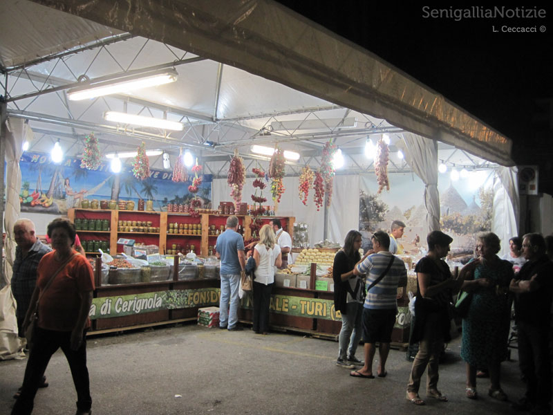 Stand gastronomico alla Fiera Campionaria di Senigallia