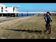 03/05/2011 - In bici sulla spiaggia di velluto di Senigallia