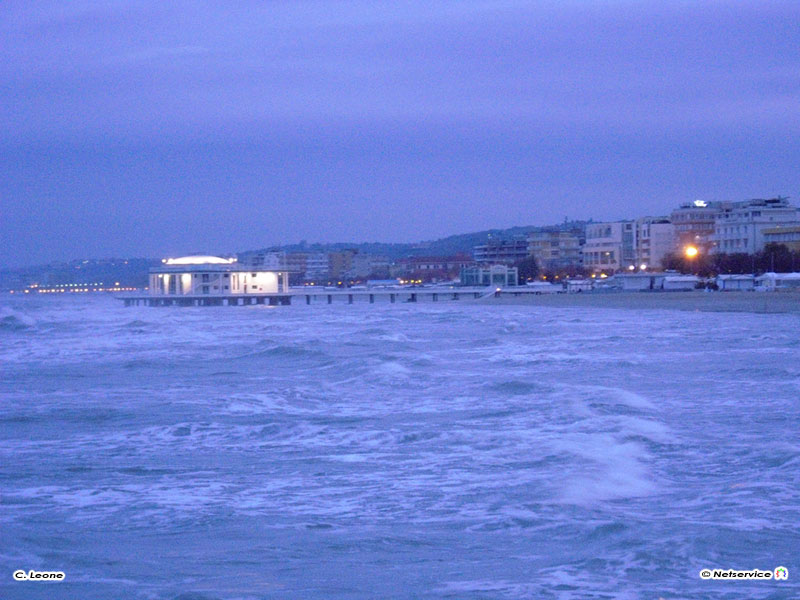 12/01/2010 - Senigallia, la Rotonda a mare
