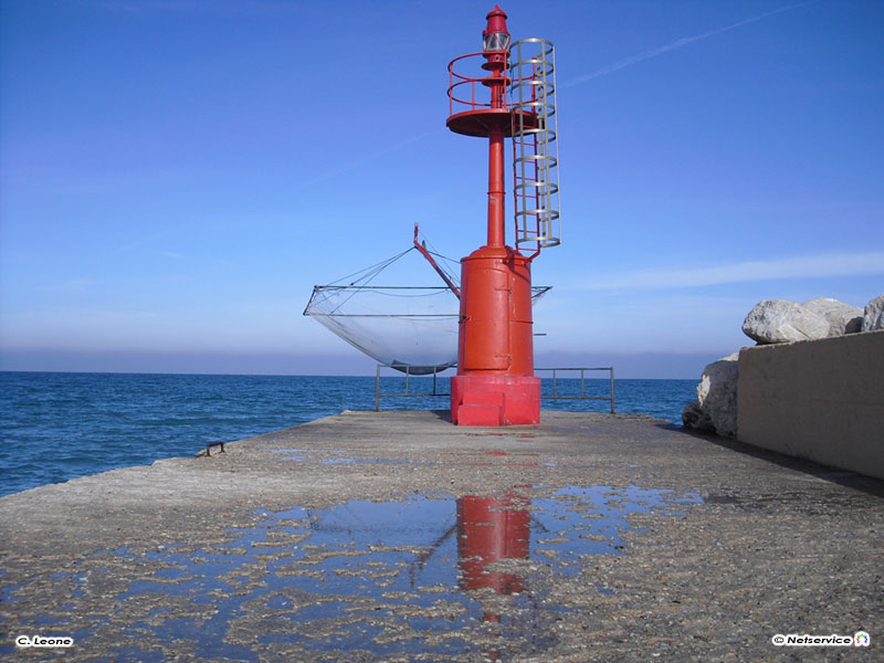 14/01/2010 - Senigallia, la punta del molo