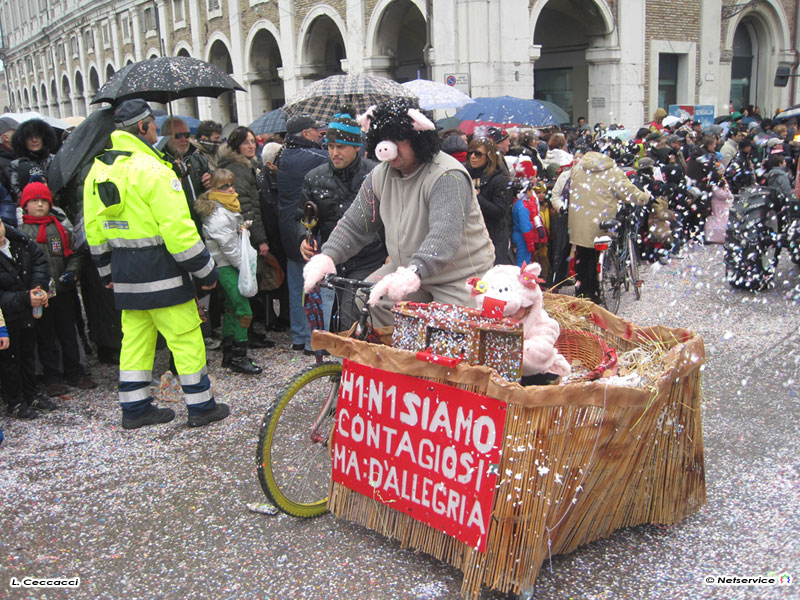 17/02/2010 - Il Carnevale a Senigallia