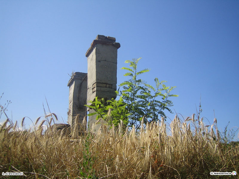 28/04/2010 - Vecchio pozzo..