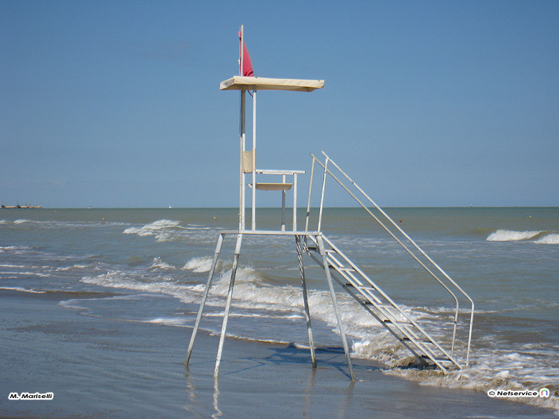 20/10/2010 - Senigallia, torretta da guardaspiaggia