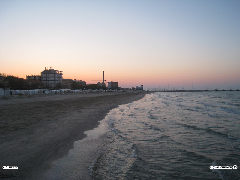 29/04/2011 - Spiaggia di Senigallia al tramonto