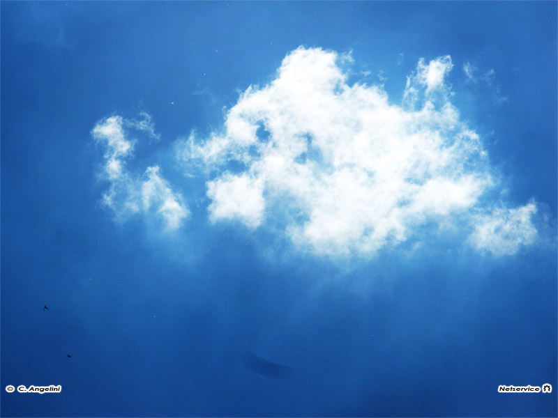 03/06/2011 - Nuvola nel cielo di Senigallia